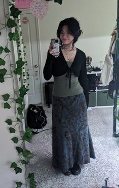 1/17/24 Long Skirt As Dress, Winter Long Black Skirt Outfit, 2000s Long Skirt Outfit, Grunge Outfits With Long Skirt, Grandma Fits Aesthetic, Maxi Skirt Outfit Autumn, Long Skirt Outfits Alt, How To Layer Dresses, Modest Alt Outfits