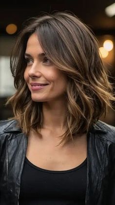 Flattering Shoulder Length Hair, Shoulder Length Brown Hair Side Part, Lob Layers Shoulder Length, Haircuts For Midsize Women, Shoulder Length Hair Short Layers, Pretty Shoulder Length Hairstyles, Shoulder Length With Long Layers, Long Bob Hairstyles Thick Hair