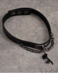 The price is for a choker only, others are not included. Emo Style Choker For Concert, Emo Choker For Concert, Adjustable Emo Style Choker, Black Choker For Concert, Adjustable Gothic Choker With Chain, Adjustable Gothic Chain Choker, Gothic Nickel-free Choker Jewelry, Nickel-free Gothic Choker Jewelry, Edgy Black Adjustable Choker