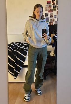 American Eagle Green Cargo Pants, Cargos And Sweatshirt, Green Cargo Pants With Panda Dunks, Lesbian Cargo Outfit, Gray Cargo Pants Outfit Aesthetic, Aesthetic Green Cargo Pants Outfit, Navy Green Cargo Pants Outfit, Cargo Pants With Hoodie Outfit, Masc Lesbian Outfits Cargo Pants