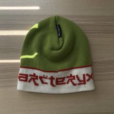 Green Beanie, Beanie Streetwear, Street Wear Beanie, Green Retro Streetwear Hat, Stussy Beanie, Green Beanie For Streetwear, Funky Hats, Concept Clothing, Foto Poses