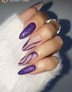 Euphoria Themed Nails, Aniversario Euphoria, Nails Roxo, Summer Nails 2023 Color Trends, Nails 2023 Color Trends, Purple And Silver Nails, 2023 Color Trends, Euphoria Nails, Purple Glitter Nails