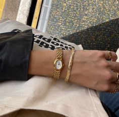 Gold watch, gold bracelet, matching bracelet set, jewelry sets, link watch design, gold jewelry, women's watch, bracelet inspo for cute outfits Gold Watches For Women, Gold Watches, Bracelet Wrist, Watch Luxury, Watches For Women, Jewelry Essentials, Vintage Bracelet