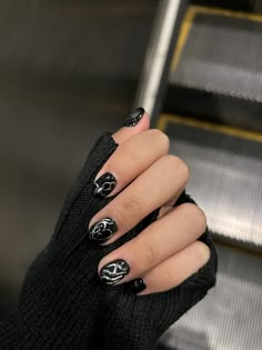 Subversive Nails Short, Black And Chrome Nails Short, Aespa Nails Designs, Short Cyberpunk Nails, Chrome Blob Nails, Aespa Nails Inspired, Chrome Nails Men, Man Nails Design, Subversive Nails