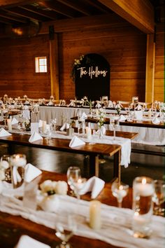 perfectly captured moments from this elegant + timeless day by Macy Spencer Photography 🤍 Montana Wedding, Captured Moments, Modern Wedding, Place Settings, Table Design, Wedding Modern, Wedding Table, Montana, Table Settings