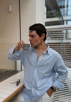 Coffee Shop Photo Ideas, Ralph Lauren Shirt Outfit, Mens Dress Shoes Guide, Maxton Hall, 49ers Players, Fits Inspiration, Money Clothes, Tattoo Inspiration Men, Mens Fashion Smart