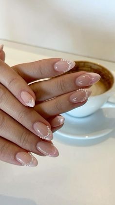 Old Money Nails, Hoco Nails, Money Nails, Simple Gel Nails, Summery Nails, Girly Acrylic Nails, Aesthetic Nails, Pearl Nails