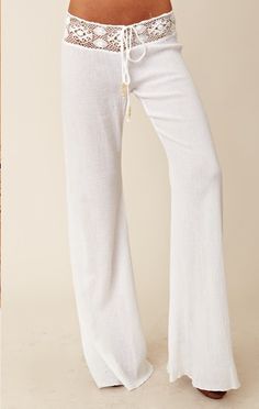 Beachy Pants...oooooo I just wanna snuggle up on my beach chair by the pool and read a good book wearing these! Beachy Pants, Gauze Pants, Bodycon Casual, White Bodycon, Beach Chair, Beach Pants, White Pants