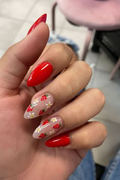 Spring nail Ideas Nail Salon Design, Smink Inspiration, Daisy Nails, Colorful Nails, Her Nails, White Nail, Spring Nail, Funky Nails, Floral Nails