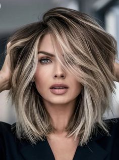 Lob Haircut With Long Bangs, Blond Choppy Bob, Short Haircut For Thinning Hair Women, French Hairstyles For Women Over 50, Choppy Bob Haircuts Shoulder Length, Long Bob With Volume, Pretty Bob Hairstyles, Medium Length Bob Haircuts For Women, Caroline Stanbury Hair