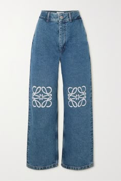 Think of Loewe's jeans as fashion fundamentals - they're the elevated 'basics' that you can build so many different outfits around. Cut wide from classic blue denim, they're trimmed with a logo-stamped leather patch and have laser-cut 'Anagram' appliqués at the knees. Loewe Anagram, High Rise Wide Leg Jeans, Jean Large, Different Outfits, Fashion Mode, Looks Style, Looks Vintage, High Jeans, Wide Leg Jeans