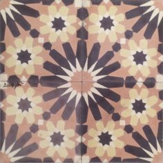 an image of a tile pattern that looks like it has been painted