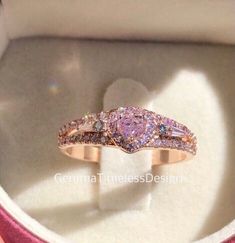 Rose Gold Sapphire Diamond Ring With Round Cut, Luxury Pink Diamond Ring For Formal Occasions, Luxury Pink Sapphire Ring With Vvs Clarity, Luxury Vvs Clarity Pink Sapphire Ring, Pink Moissanite Diamond Ring As Gift, Pink Fine Jewelry Promise Ring, Luxury Pink Jewelry With Prong Setting, Luxury Pink Diamond Ring With Pink Sapphire, Luxury Morganite Diamond Ring For Anniversary