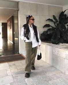 puffer jacket cargo pants gorpcore jaqueta puffer calça cargo streetstyle Puffer Jacket, Cargo Pants, Puffer, Street Style