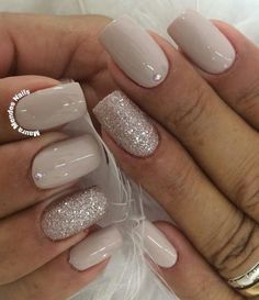 Pearl Nail Designs, Pearl Nail, Bridesmaids Nails, Pearl Nails, Cute Gel Nails, Neutral Nails, Dipped Nails, Classy Nails