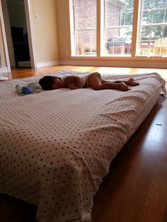 air mattress, plastic side up...for sick toddlers who can't control throwing up.  Easy (easier?) clean up... The Road Less Traveled, Road Less Traveled, Air Mattress, Everything Baby, Baby Health, Kids Health, Baby Hacks