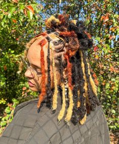 Calico copper is fall's hottest trend: This color features high-contrast color blocking with brunette, blonde and copper tones. Natural Loc Colors, Loc Peekaboo Color, Block Blonde Hair, Two Tone Dreads, Highlight Locs Black Women, Calico Locs, Hair Color On Locs, Hair Color Ideas For Locs