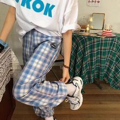 Blue Vintage Plaid Pants With Adjustable Waist And Bottoms! Jogger Pants Women, Y2k Aesthetic Fashion, Fashion Purple, Egirl Clothes, Grey Pants Casual, Egirl Outfits, Retro Pants, Preppy Plaid, Soft Girl Clothes