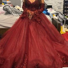 Beautiful Quince Dress It Was Worn Once Great Condition Quince Dress, Red Burgundy, Burgundy Color, Burgundy Red, Quince, Limited Time, Prom Dresses, Prom, Womens Dresses