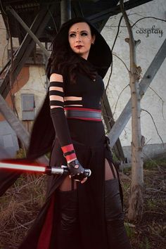 star wars sith cosplay Star Wars Sith Cosplay, Sith Makeup, Star Wars Makeup, Star Wars Outfits, Star Wars Costumes, Star Wars Women