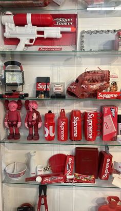 #supreme #hypebeast #closet #rich #merch Supreme Display, Hypebeast Store, Closet