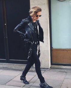 Rockstar Style Men, Rockstar Outfit Men, Rocker Style Men, Outfits Rockstar, Rockstar Aesthetic Outfits, Dougie Poynter, Rock Style Men, Outfit Rock, Rock Star Outfit