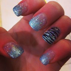 Mcbling Nails Short, 2000 Nails, Uñas Y2k, Mcbling Nails, Scene Nails, Nail Growth Tips, Nail Jewels