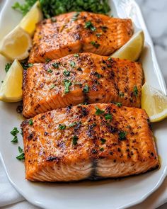 Healthiest Foods In The World, Salmon Meals, Oregano Salt, Air Fryer Salmon, Easy Salmon, Salmon Fillets