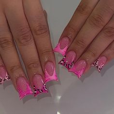 Short Duck Hot Pink Press On Nail Kit Pink Black Gold Wallpaper, Cheata Print Pink Nails, Kuromi Duck Nails, Cute Duck Nail Ideas, Pink Nail Sets Short, Pink Skull Nails, Sharp Pointy Nails, Thanksgiving Nail Colors Gel, Duck Short Nails