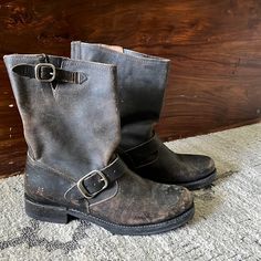 These Have Been Worn Only A Handful Of Times. This Is The Type Of Leather That Is Supposed To Age With Wear. The Color Is Stone Which Is A Kind Of Mixed Brown/Grey Color. They Look Aged. Size 8. Frye Veronica Short, Frye Veronica, Frye Shoes, Moto Boots, Grey Color, Brown And Grey, Gray Color, Women Shoes, Boots