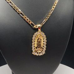 Virgen de Guadalupe Medalla Pendant Necklace Piedra Blanca Cadena 26" Oro Lamina | eBay Necklace Of God, Spicy Chips, White Stones, Figaro Chains, White Stone, Virgin Mary, Piercing Jewelry, Body Jewelry, Beautiful Necklaces