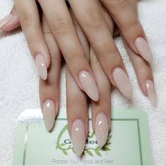 nails inspo. acrylic nail inspo. winter nails. Natural Almond Nails, Unghie Nail Art, Long Almond, Milky Nails, Almond Acrylic Nails, Almond Shaped, Elegant Nails, Minimalist Nails