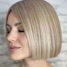 Undercut Bob Haircut, Beige Blonde Hair, Undercut Bob, Blonde Bob Hairstyles, A Bob, Lob Haircut, Beige Blonde, Haircut Inspiration, Edgy Hair