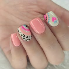 Miguel Arias en Instagram: “@danielabetanails 🏠 Barrio castilla ✨ #nails #nailsemipermanente #gelpolish #nailart #nailexpert #nailsfiguras #corazones #animalprint…” Nails Corazones, Ideas Para Uñas Cortas, Cute Nail Designs Short Nails, Gel Nails Coffin, January Nails Ideas, Nail Art Designs 2023, Summer Nails Ideas, Rainbow Nail Art, January Nails