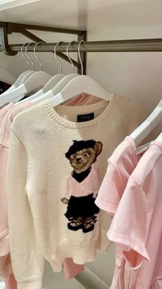 Her Drawing, Stockholm Fashion, Ralph Lauren Sweater, Fashion Mistakes, Pink Top, Style Mistakes, Girly Girl