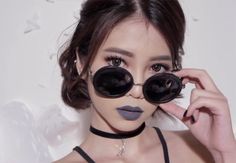 Edgy Grunge Look | 5 Pretty Korean Makeup Tutorials You Must Try Blusher Makeup, Korean Beauty Tips, Edgy Grunge, Korea Beauty