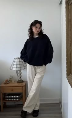 How To Style Cacky Pants Women, Emcee Outfit Ideas, Business Casual Outfits For Women Button Down, Light Gray Crewneck Outfit, Non Jean Outfits Pants, Casual School Fall Outfits, Winter Outfits Gender Neutral, Japan Street Style Fall, Half Zipup Sweatshirt Outfit