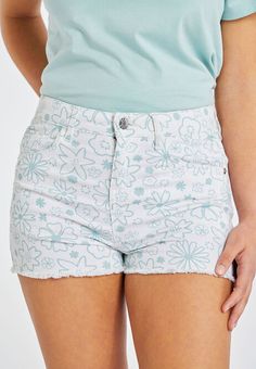 Older Girls White Floral Denim Shorts Floral Denim Shorts, Louise Redknapp, Girls Shorts, Floral Denim, Shank Button, Pretty Green, Green Flowers, Make A Wish, White Denim