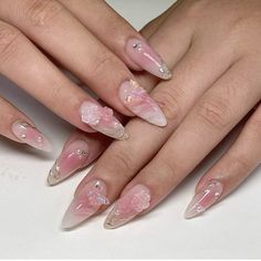 Wave Nail Design, Wave Nails, Nagel Tips, Nail Forms, Artificial Nails, Chrome Nails, Nail Accessories, Spice Girls, 3d Nails