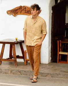 Our linen pants TRUCKEE in cinnamon with cargo pockets and elasticated waist adjustable by drawstrings are a starting piece that helps create the best summer outfits. Men's clothing. Color: cinnamon Mens Linen Dress Shirt, Middle Age Men Outfits, Casual Earthy Outfits Men, Linen Pants Outfit Men, Official Outfits, Linen Pants Outfit, Black Linen Pants, Mens Linen Pants, Wrinkled Clothes