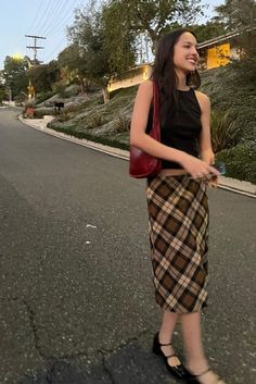 Olivia Rodrigo Street Style Casual, Mexican Girl, Versatile Dresses, Celebrity Outfits, Olivia Rodrigo, Shoe Style, Who What Wear, Style Icons