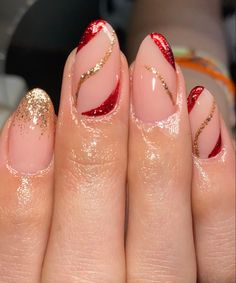 Subtle Christmas Nails, December Nails, Nails Trends, Christmas Gel Nails, Simple Acrylic Nails, Christmas Nails Acrylic, Winter Nail, Dipped Nails, Xmas Nails