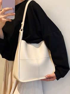 Beis Elegante,Minimalista Collar  Poliuretano Geométrico,A cuadros,Liso Bolso cuadrado Embellished Trending Bags 2023, Minimalist Leather Bag, Elegant Bags For Women, Everyday Bags For Women, White Purse Outfit, White Bag Outfit, Beige Bags, Trending Bags, Hang Bags