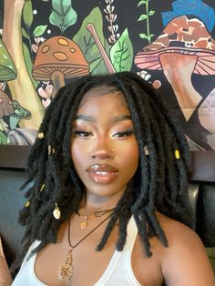 Girls With Locs Aesthetic, Girl Dreadheads, Dread Locks Black Women Hairstyles, Woman Mirror Selfie, Black Woman Locs, Earthy Black Women, Girl With Dreads