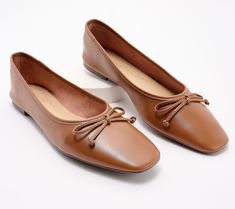 This season, the ballet flat is back and chicer than ever with a modern square-shaped toe. This versatile flat will ground any look, from casual denim to day dresses, with a touch of easy elegance. From Schutz. Elegant Square Toe Flats For Everyday, Elegant Everyday Flats With Square Toe, Chic Square Toe Flats For Work, Chic Square Toe Work Flats, Chic Comfort Fit Flats For Everyday, Elegant Brown Square Toe Flats, Chic Everyday Fitted Flats, Classic Square Toe Flats For Everyday, Chic Ballet Flats For Everyday