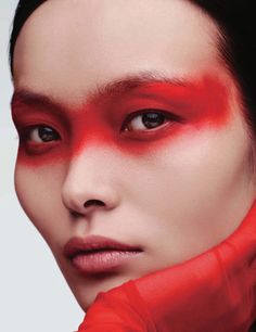 Daring Makeup, Makeup Runway, Editorial Make-up, Catwalk Makeup, Drag Make-up, High Fashion Makeup, Avant Garde Makeup, Runway Makeup, Cool Makeup Looks