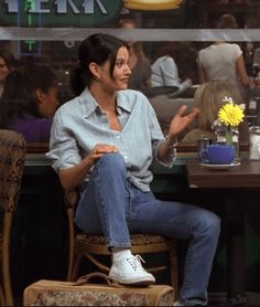 Cher 90s Fashion, Late 90s Style, 2000s Rom Com Aesthetic Outfits, 90s Romcom Outfits, 1994 Outfits, 90s Rom Com Outfits, Friends 90s Outfits, Iconic 90s Outfits Women