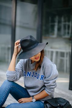 sweater and hat #grey #black #denim Sweater Tutorial, Simple Sweatshirt, Quick Diy, Graphic Sweaters, Stylish Fashion, Geneva, Diy Fashion, Style Me Pretty, Diy Clothes