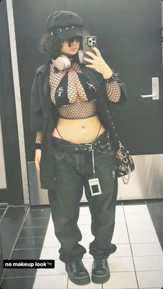 Female Black Outfit, Skeleton Outfit Aesthetic, Sleeve Tattoos On Black Women, Goth Fit Ideas, Cool Emo Outfits, Emiru Outfits, Goon Fuel Women, Thick Goth Baddie, Prostitution Outfit