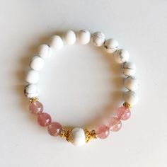 Bracelets | Muscovite and White Howlite Bracelet. Click to get this awesome bracelet for you and your loved ones. #blacelets #jewelry #mquez Rose Quartz Bracelet, Boho Headband, White Howlite